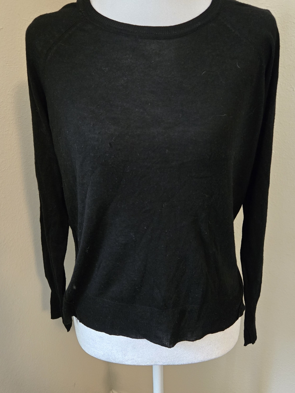 Zara Knit Black Long-Sleeve Crewneck High Low Top